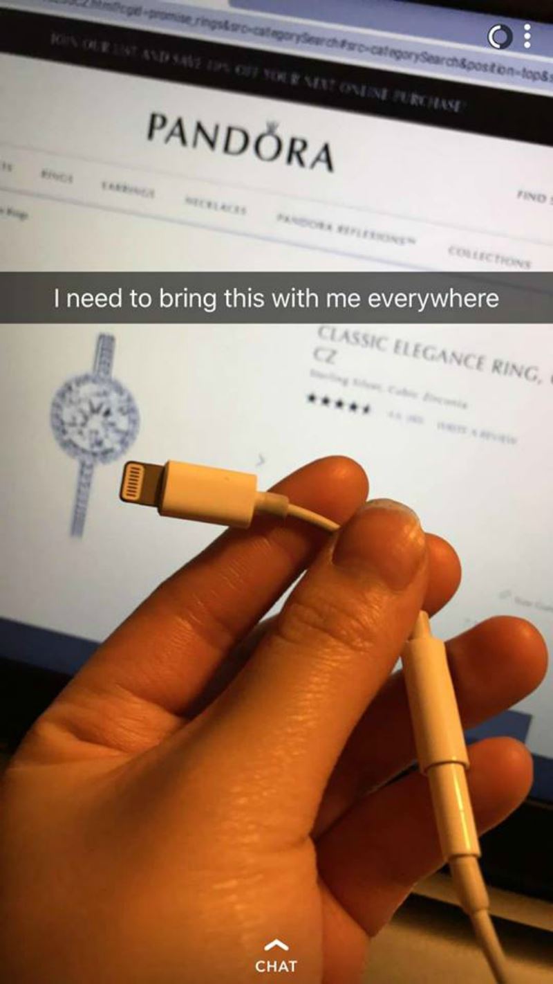 this girl dropped ‘subtle’ hints for her bf and he got her the ring she wanted!