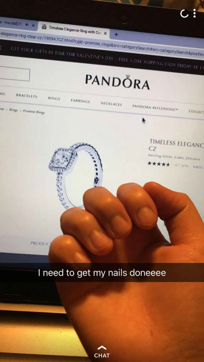 this girl dropped ‘subtle’ hints for her bf and he got her the ring she wanted!