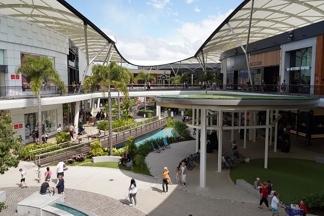 9 things you’ll wanna do in gold coast, as suggested by these famous malaysians