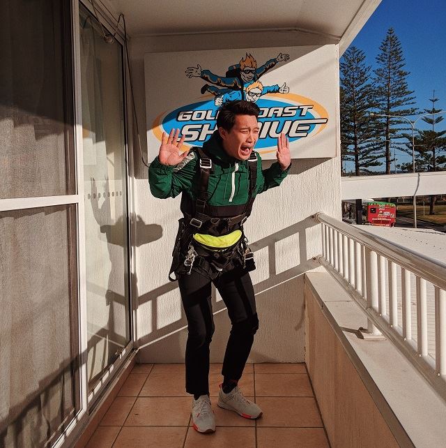 9 things you’ll wanna do in gold coast, as suggested by these famous malaysians