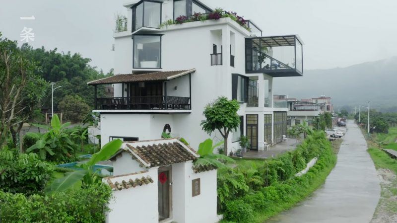 7 girlfriends buy rm2.4mil house where they will retire and die together 
