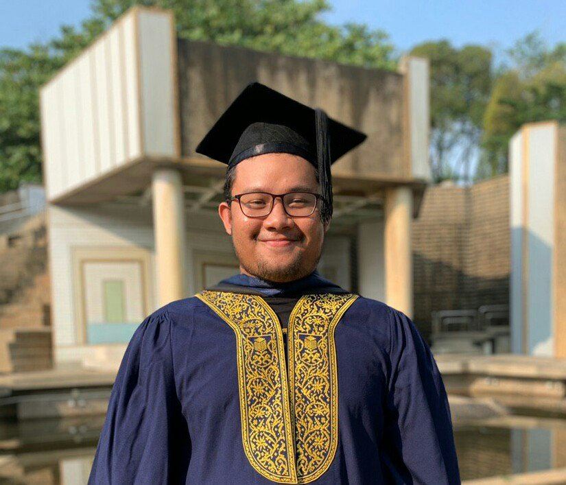 msian student failed 11 semesters and finally graduated!