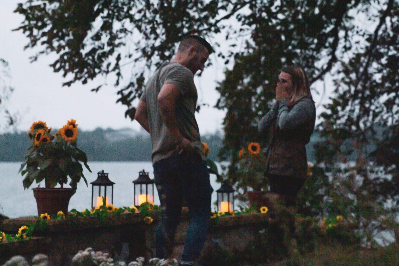 girl camouflages as a bush to capture sister’s proposal 