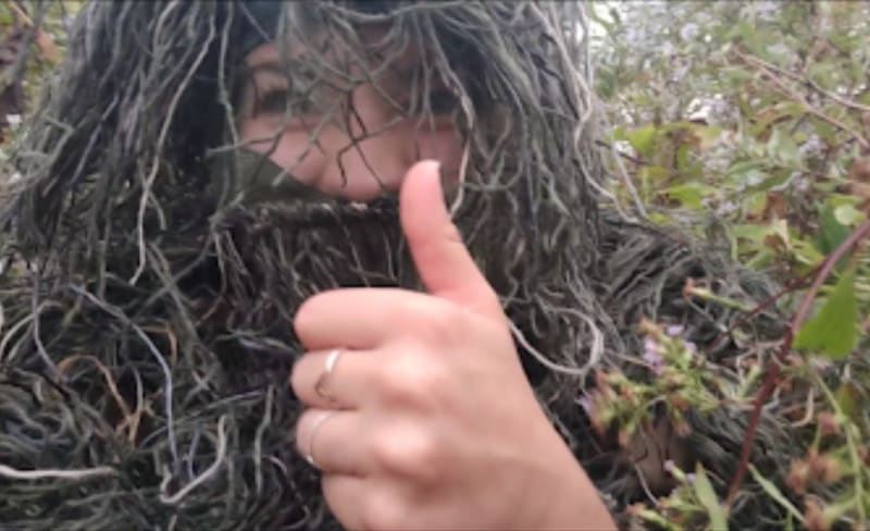 girl camouflages as a bush to capture sister’s proposal 
