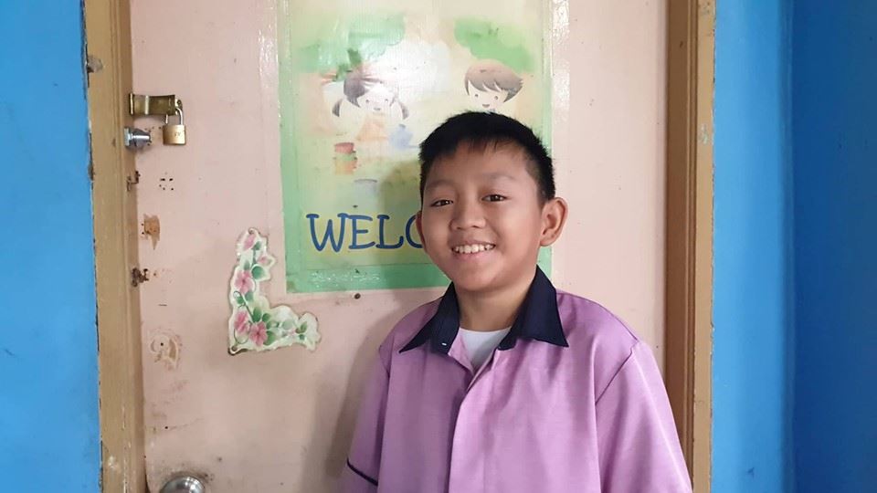 23yo teacher with baby face often mistaken as student