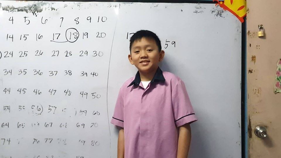 23yo teacher with baby face often mistaken as student