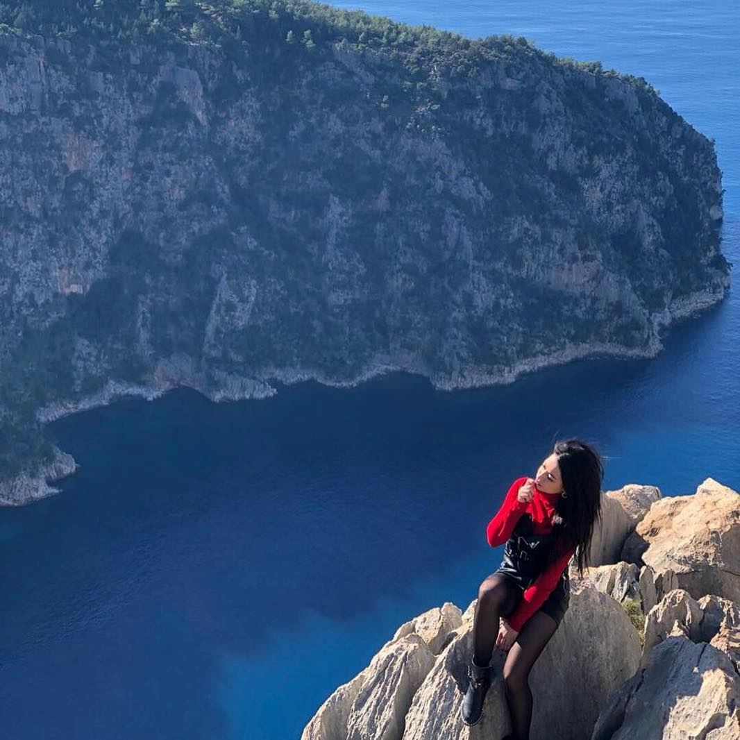 woman fell to death as she posed to celebrate the end of lockdown