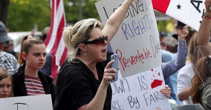 anti-lockdown protest leader tested positive for covid-19