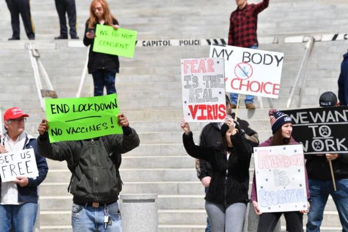 anti-lockdown protest leader tested positive for covid-19