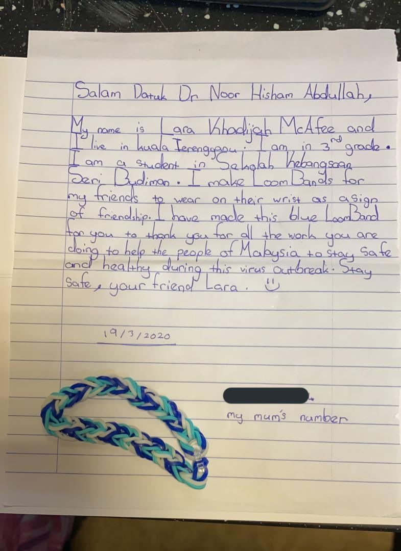 dr noor hisham wrote back to girl that sent him a friendship bracelet