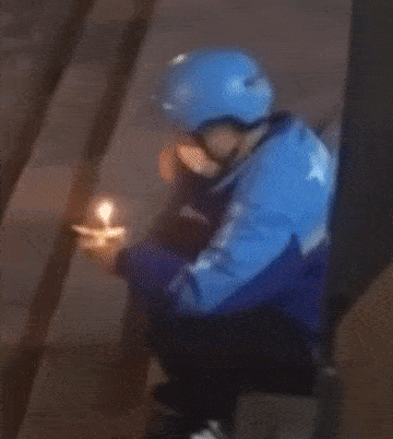 delivery man broke down in tears after customers bought a cake for him on his birthday