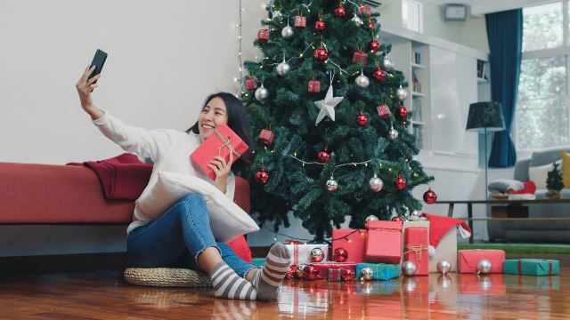 wanna win a dyson hairdryer, iphone 12, and more? check out this cool giveaway by tune talk!