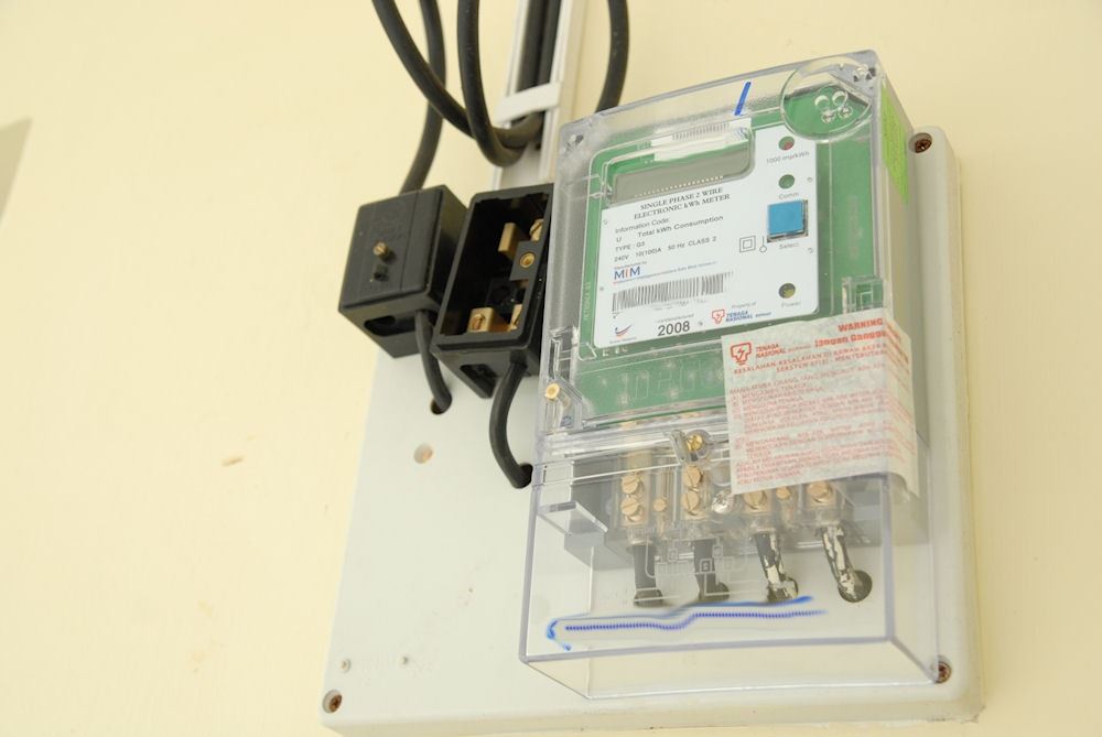 msian woman unknowingly paid her neighbour’s electric bill for 5 years