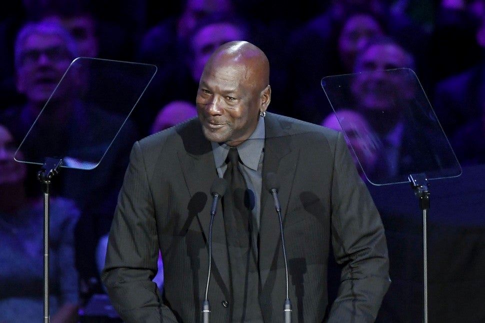 michael jordan breaks down remembering kobe bryant