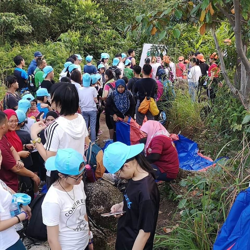 broga hill ordered to close for 2 weeks after hikers violate sops