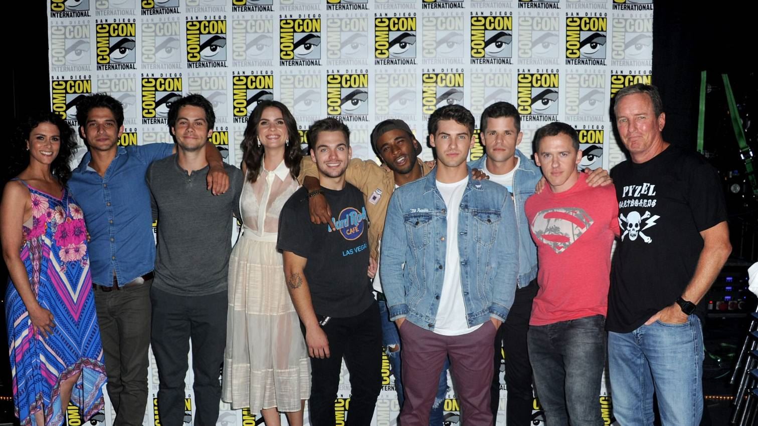 a ‘teen wolf’ reunion is happening and fans are roaring with excitement!