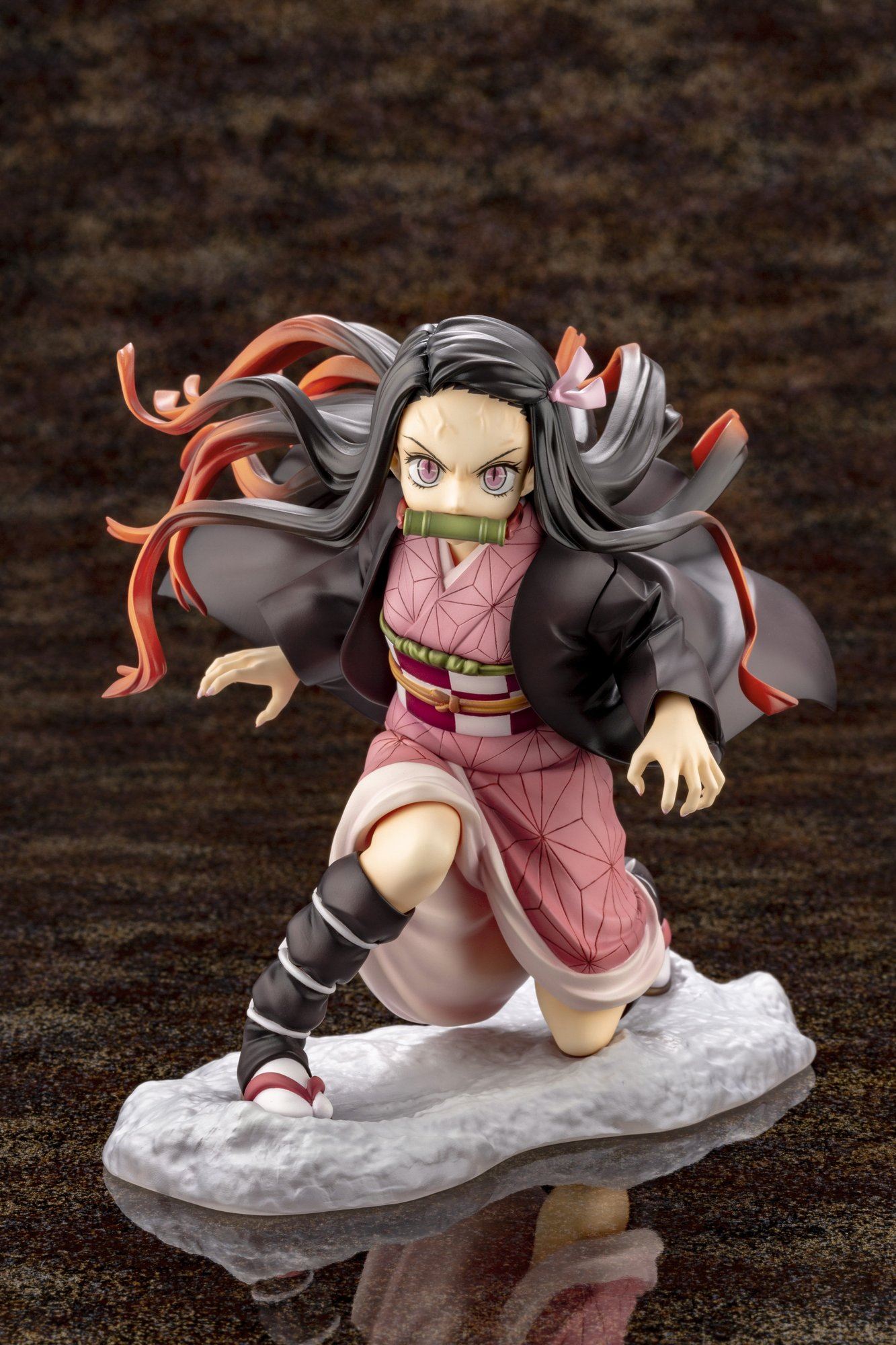 man broke up with gf after she threw his rm14k demon slayer figurines