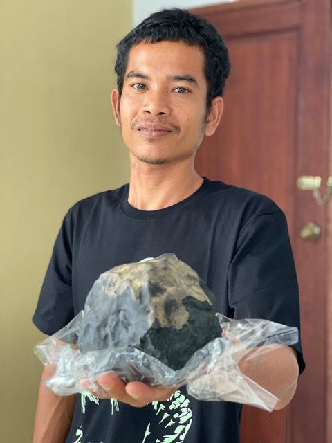 indonesian meteorite millionaire actually cheated out of becoming millionaire