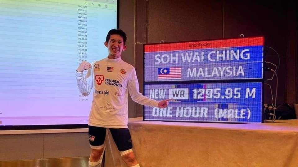 26yo malaysian tower runner breaks guinness world record  
