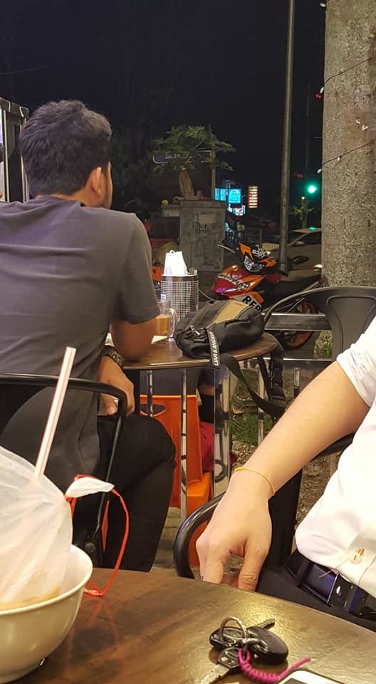 msians are angry after seeing man place face mask in cutlery holder