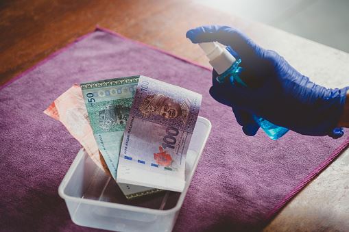 researchers find covid-19 can survive for 28 days on banknotes, glass and stainless steel 