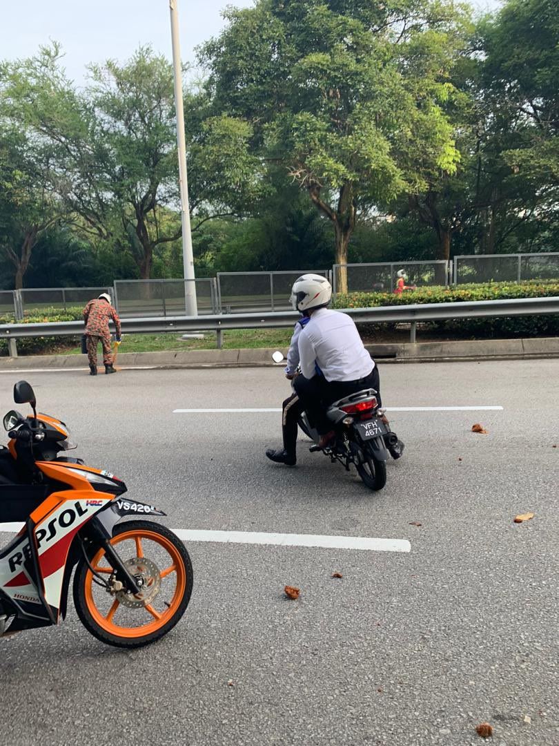 off-duty police went viral for sending student who was rushing for exam 