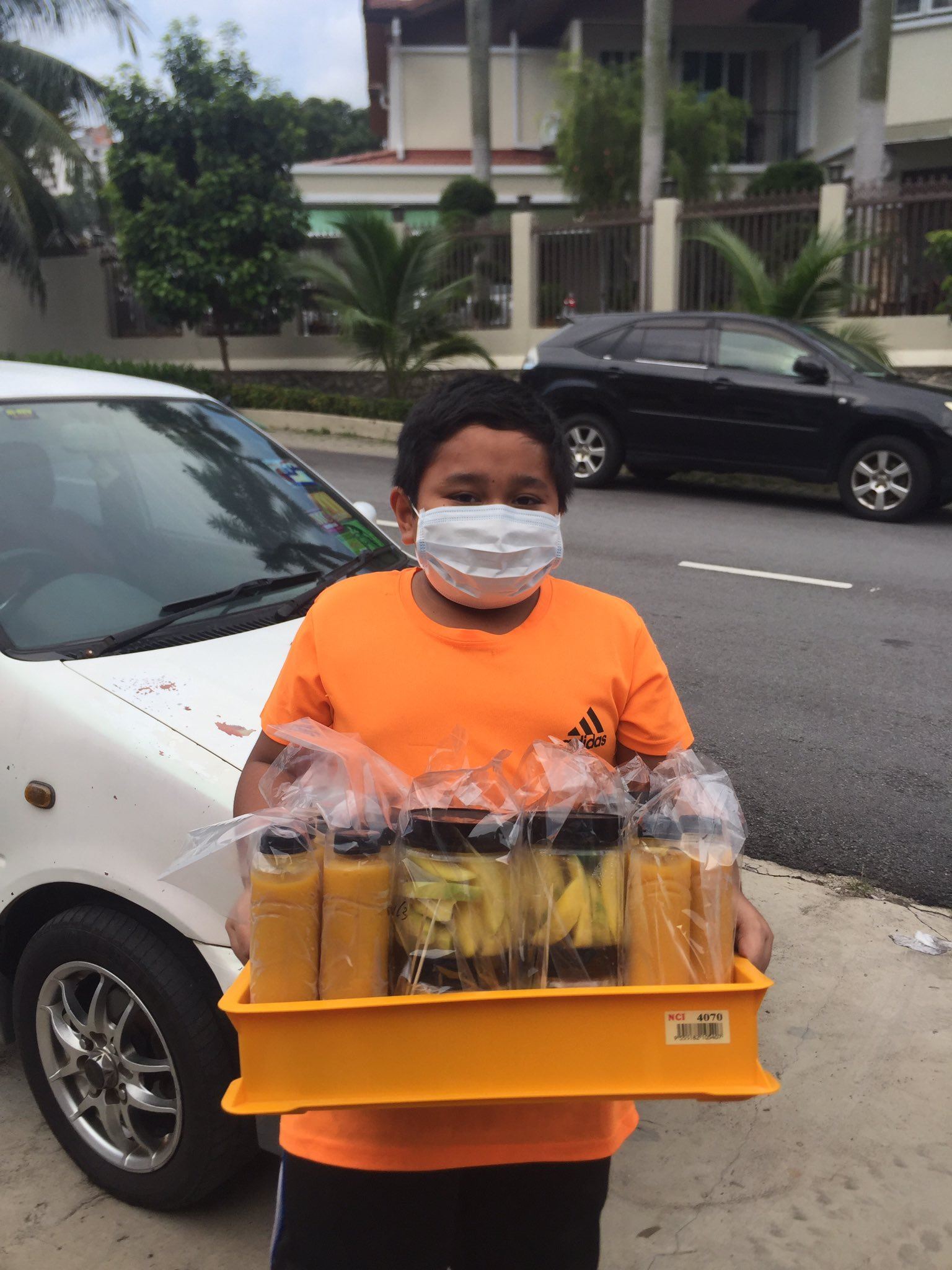 15yo student sets up meatball stall to earn money for dream sneakers!  