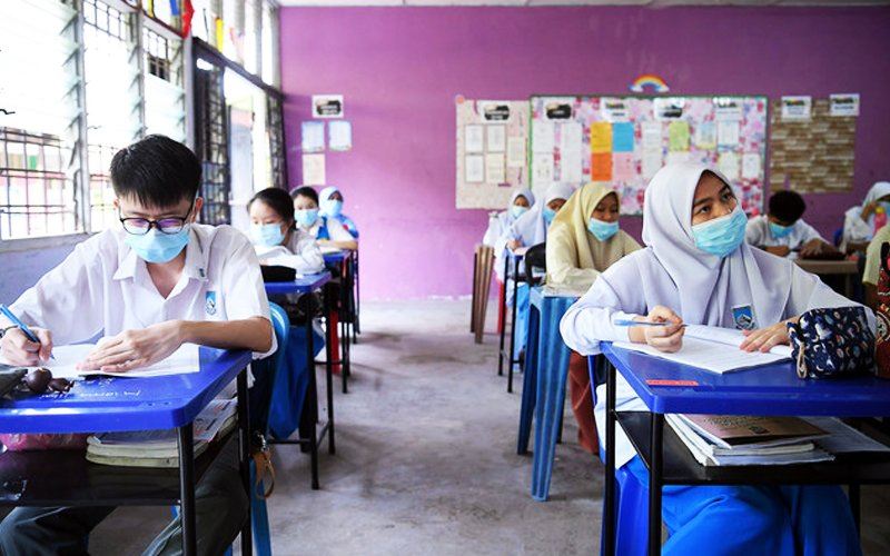only spm, stpm and svm 2020 exam students will be returning to school on 20th january