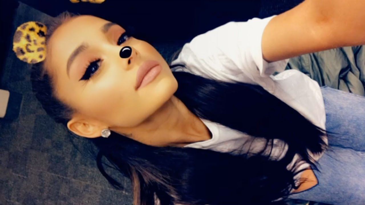 people are asking plastic surgeons to make them look like snapchat filters