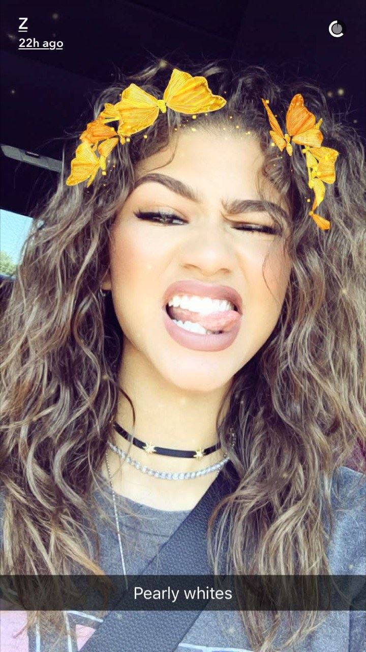 people are asking plastic surgeons to make them look like snapchat filters