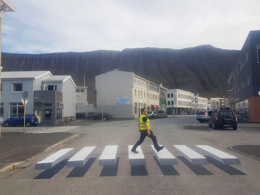 this 3d zebra crossing will definitely slow cars down