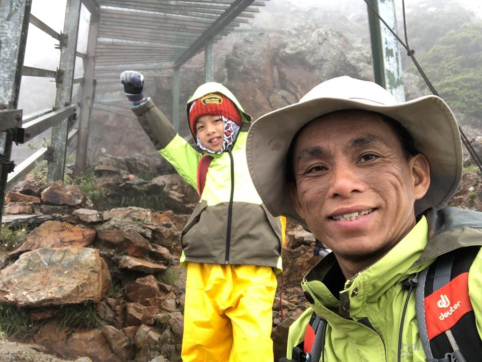 8-year-old boy hiked the tallest mountain in taiwan to fulfill his promise to his late mother