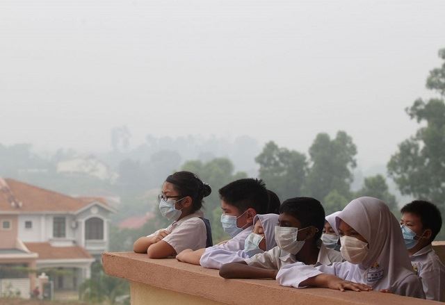 these 9 pictures show how devastating the haze season has been