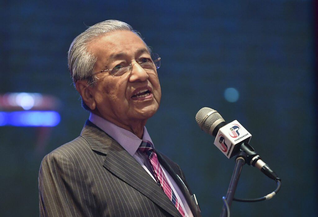 tun dr mahathir mohamad says malaysians don’t value cleanliness of public toilets