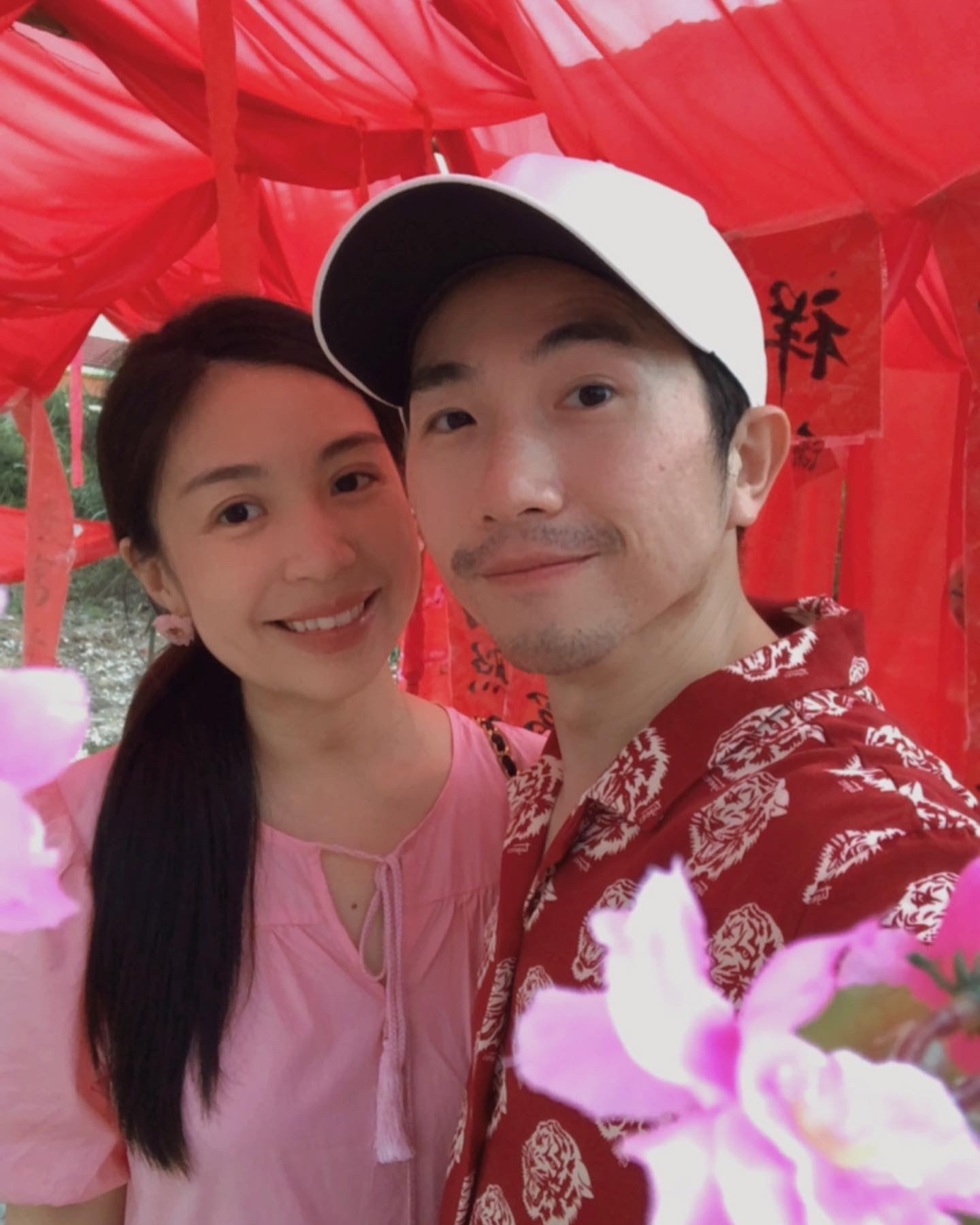 官宣“虎宝宝要来了! ”	恭喜叶朝明关萃汶要当虎爸虎妈了!