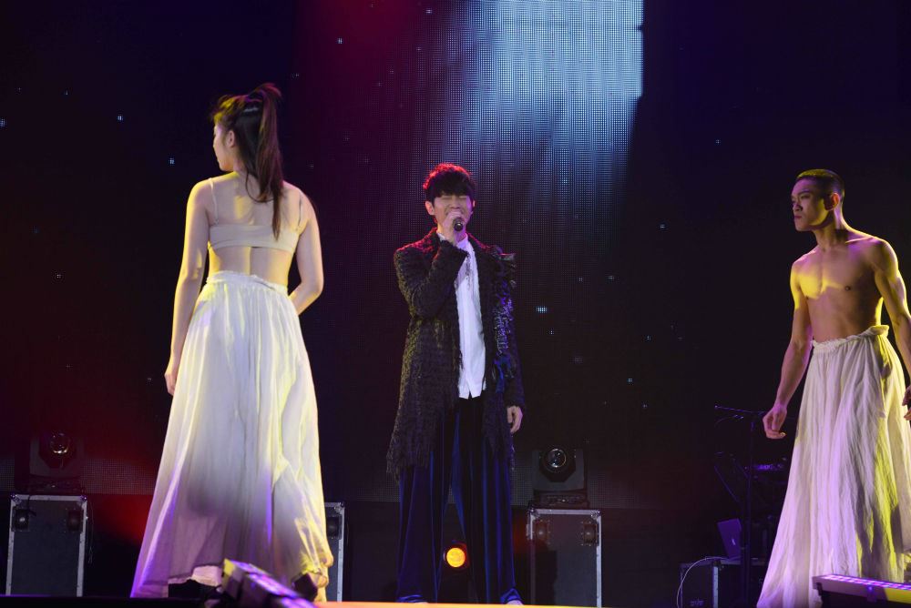 张栋樑台北巡迴演唱会，多首经典全场大合唱！