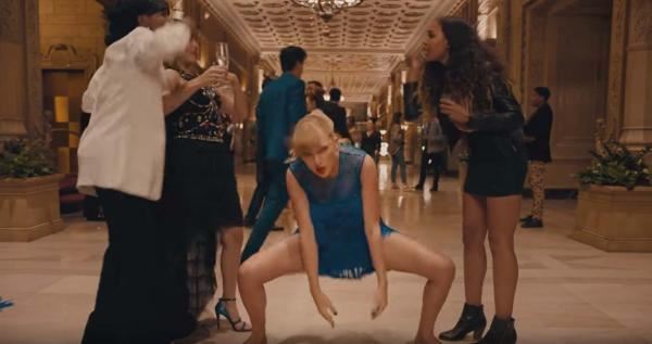 泰勒丝 《delicate》自拍版本音乐录影带,隐藏对男友满满的爱!