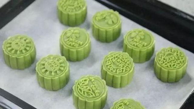 抹茶控必学！这个中秋节教你自制抹茶红豆月饼
