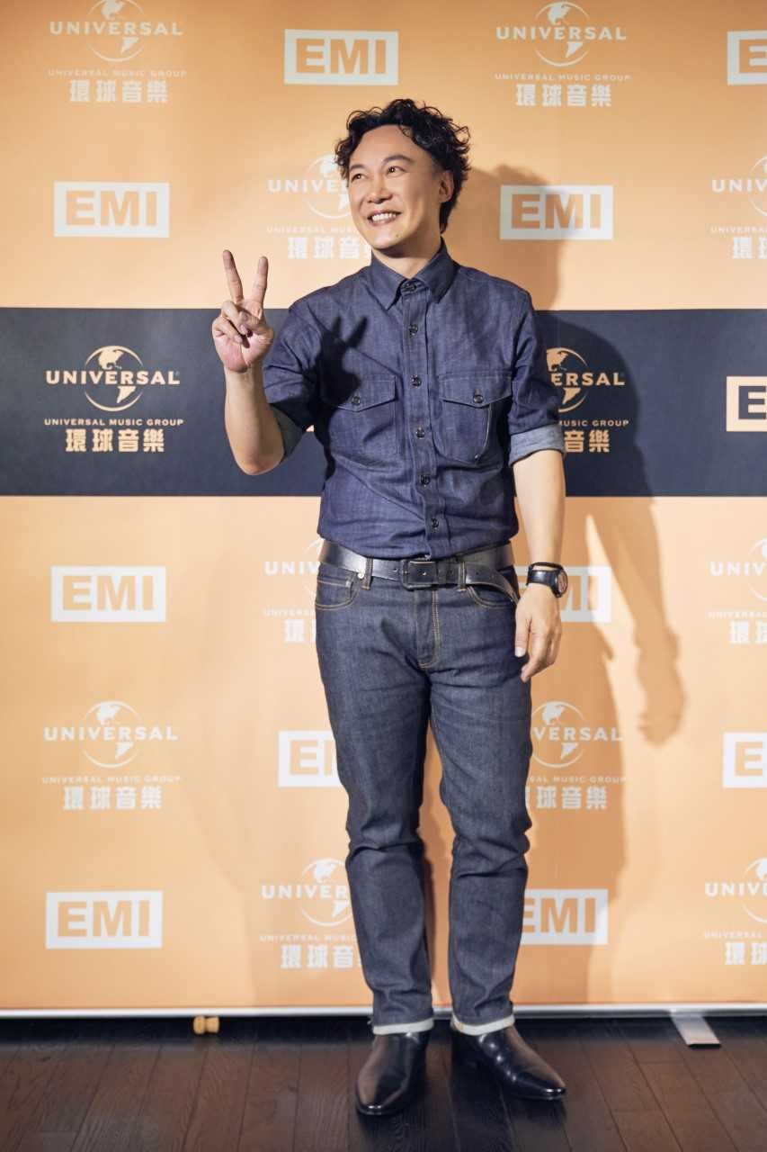 双料金曲歌王陈奕迅! 3度封王更夺年度专辑大奖！