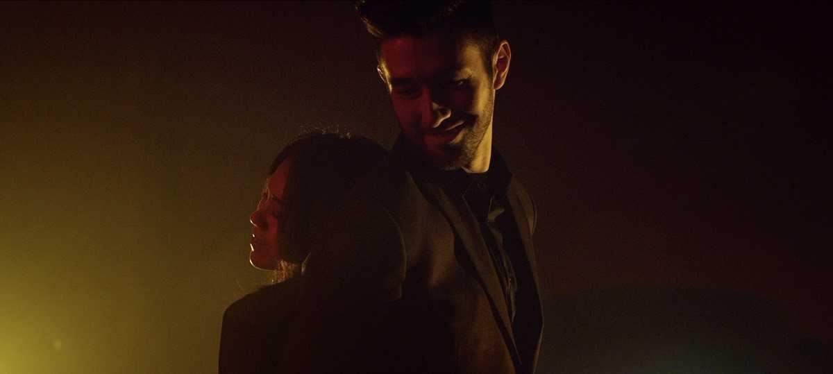 蔡健雅倾情拍摄《贪图》mv, 诠释贪图恋人的30种理由!