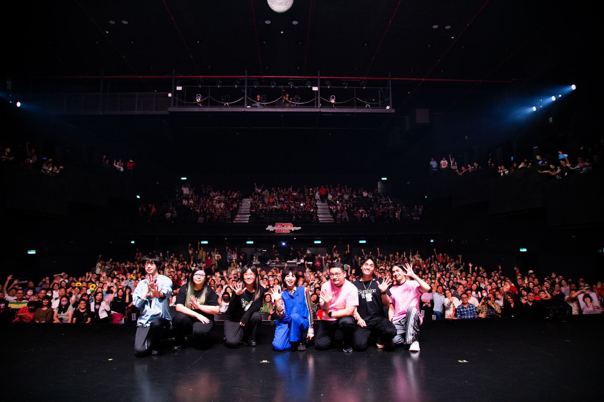 【视频】万芳首场大马演唱会《愿阳光照耀sunshine on》圆满落幕🔥30首歌用音乐感动歌迷💗