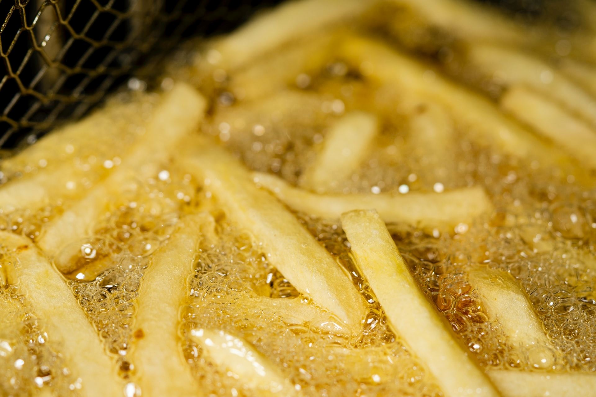 千万不要这样省！	食用油 煎炸过不能重复使用