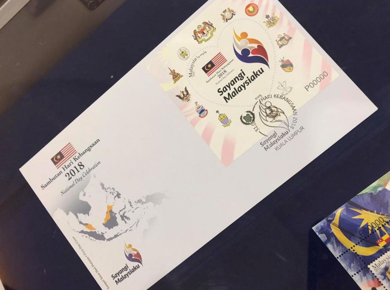 集邮爱好者注意！9月3日开卖国庆主题邮票! 