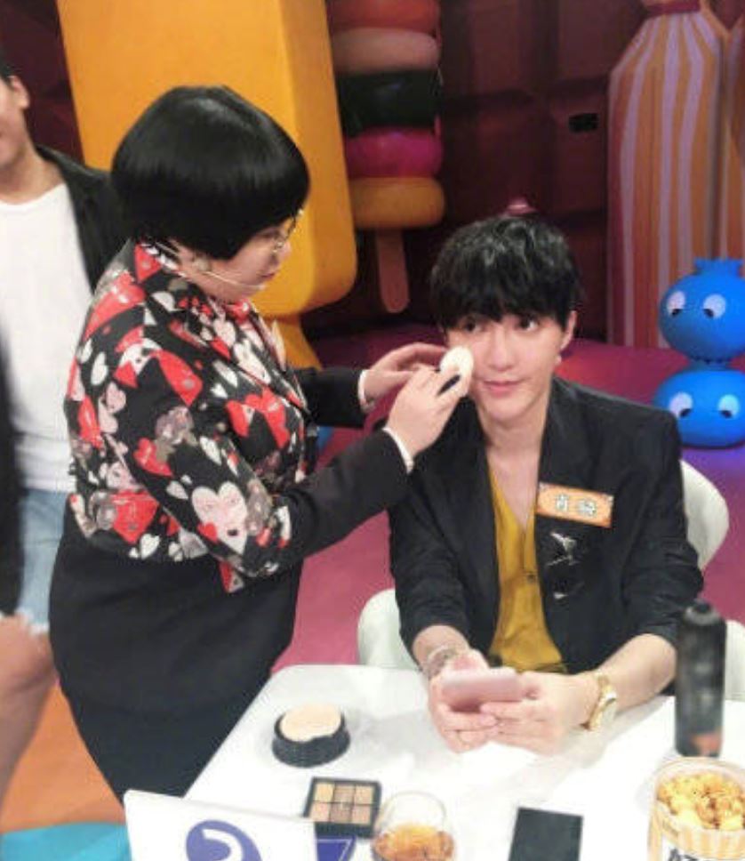 有一种友谊叫肖骁和颜如晶!决赛当天肖骁抱着如晶痛哭!