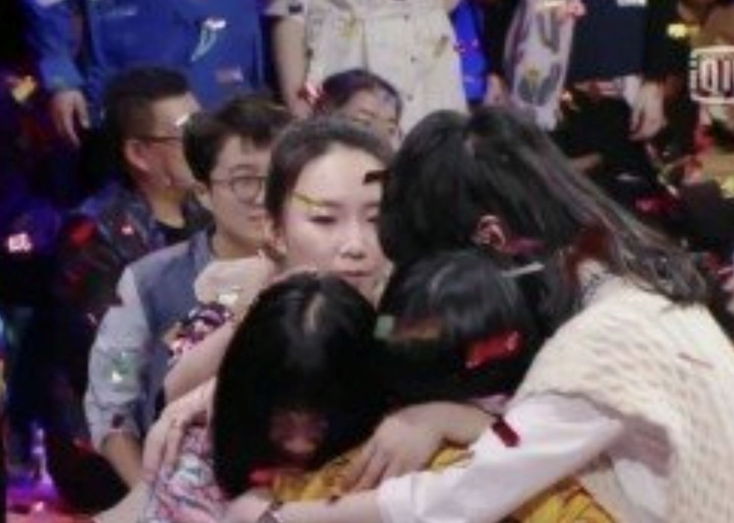 有一种友谊叫肖骁和颜如晶!决赛当天肖骁抱着如晶痛哭!