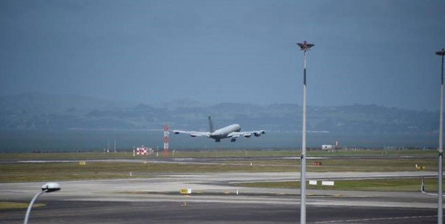 家人要求不解剖！冯伟衷遗体正从纽西兰运回新加坡途中！