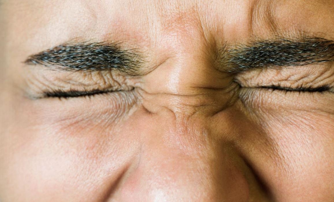 眼睛干? 教你几招预防干眼症!