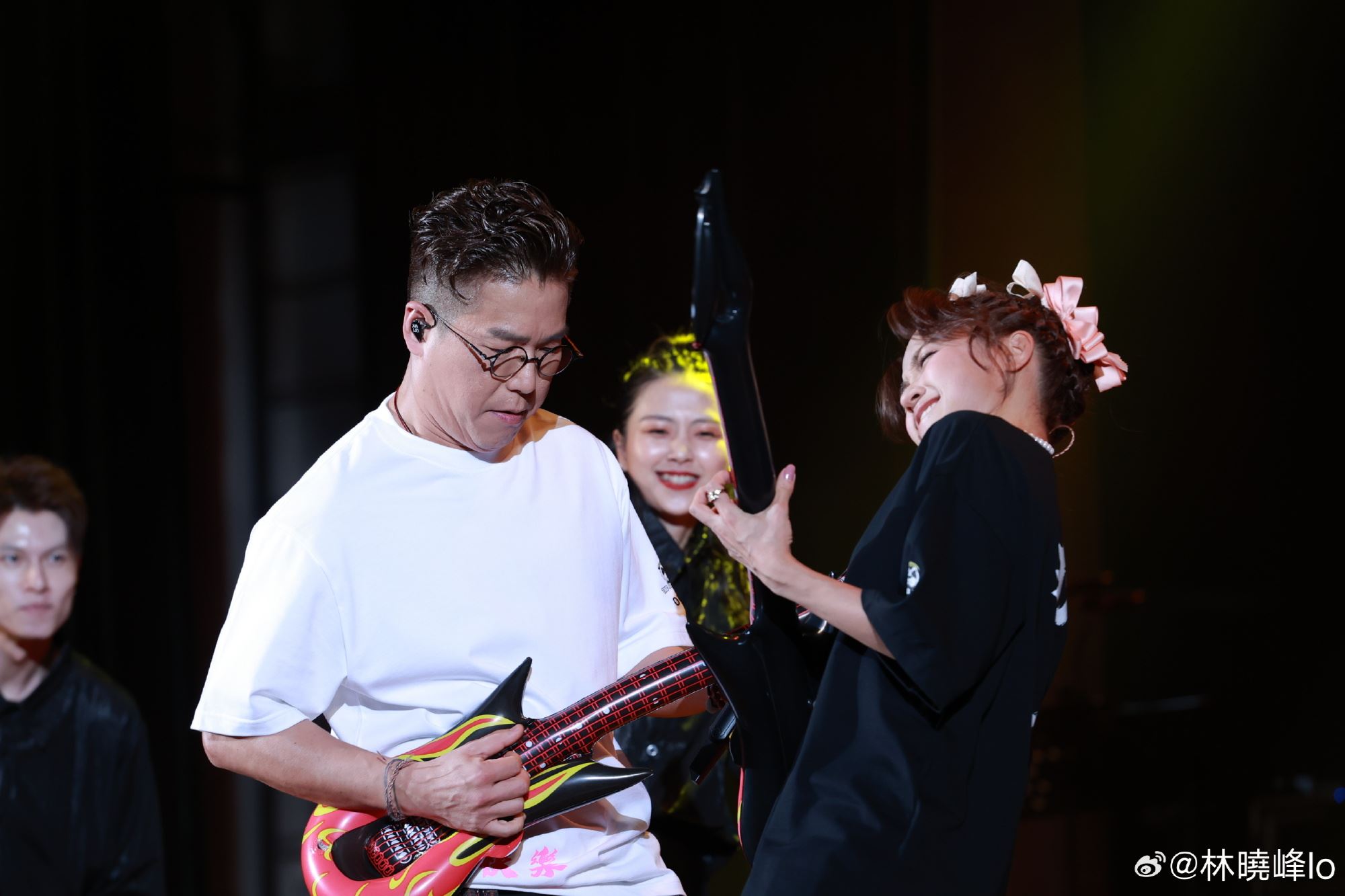 林晓峰、糖妹《我们的快乐年代演唱会》圆满落幕!