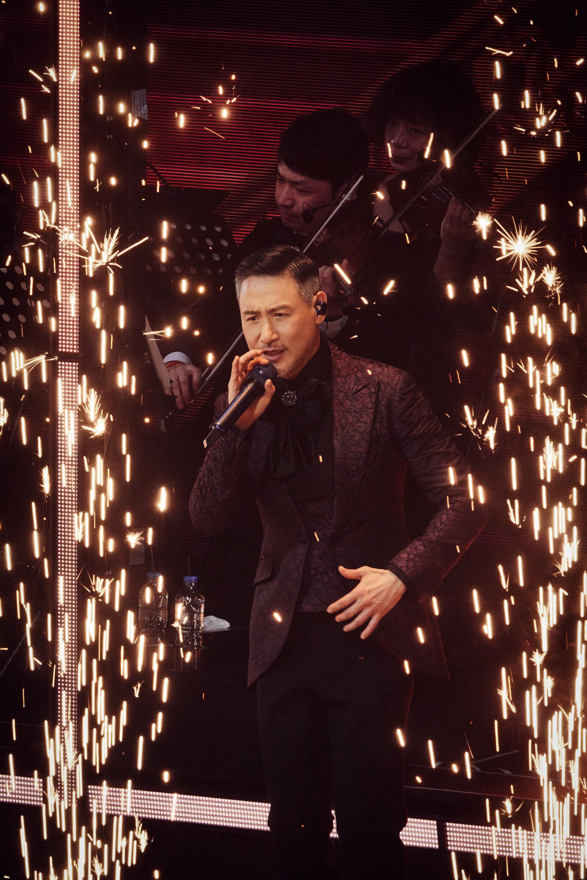 🎤第10次个人演唱会《张学友60+巡回演唱会》香港站启航❗承诺唱到70+岁仍继续唱🔥