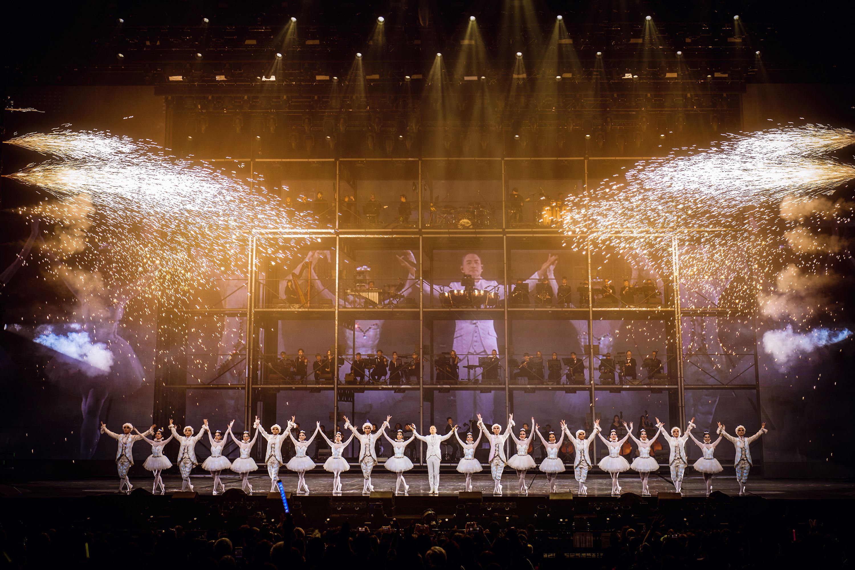 🌟张学友60+巡回演唱会香港站完美落幕🎤歌神筹得60+万善款帮助长者及基层❤️